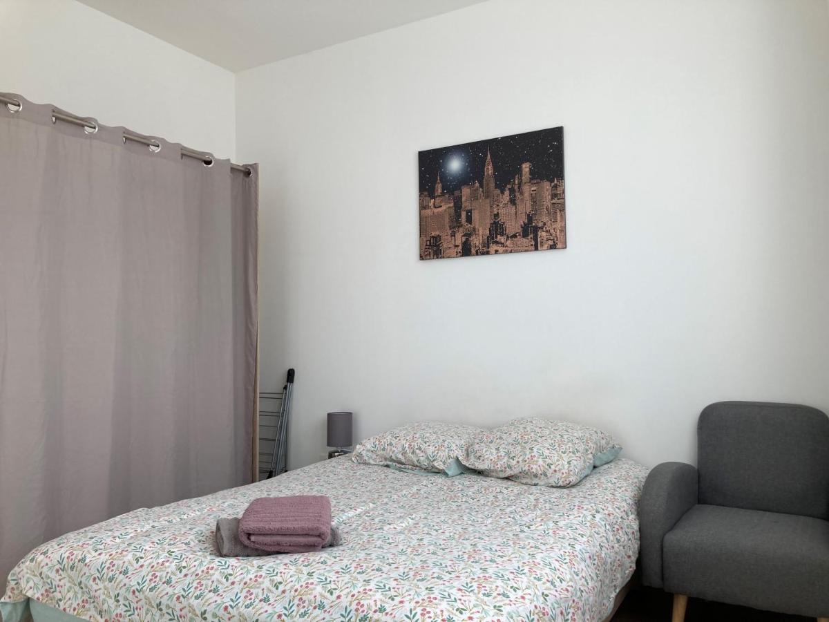 Chez Aurel Apartment Raismes Exterior foto